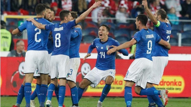 Italy Strike Late To Earn Mancini First Win